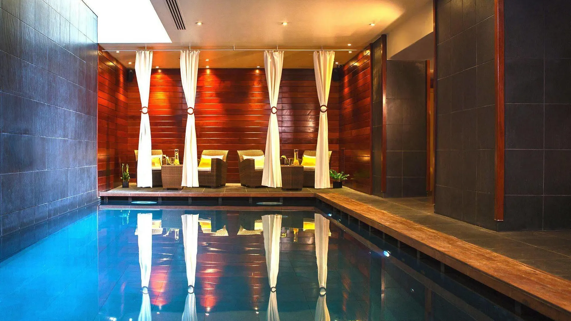 Renaissance Vendome 5*